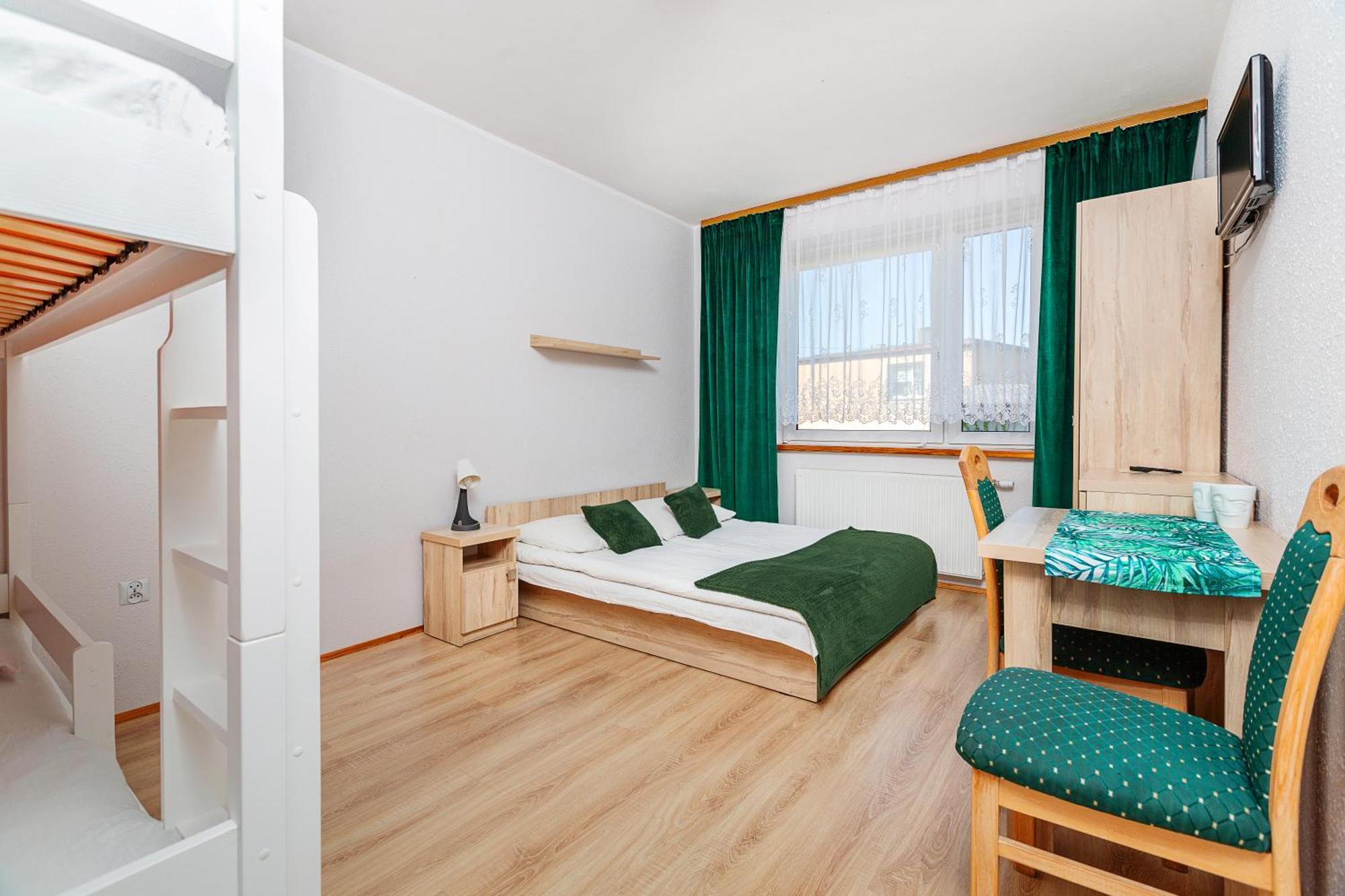 Dom Wczasowy Rudnik Z Basenem, Sauna I Bania Wladyslawowo-Chlapowo Ngoại thất bức ảnh